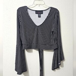 POLLY & ESTHER Striped crop top with flare sleeves back tie